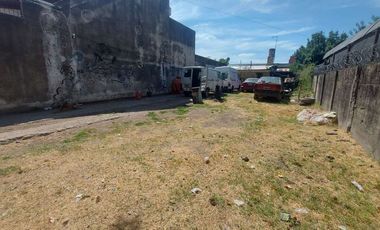 CASA A REFACCIONAR CON GRAN TERRENO LIBRE