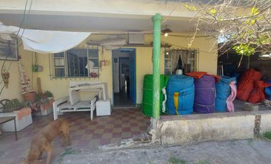 CASA A REFACCIONAR CON GRAN TERRENO LIBRE