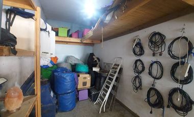 CASA A REFACCIONAR CON GRAN TERRENO LIBRE