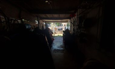 CASA A REFACCIONAR CON GRAN TERRENO LIBRE