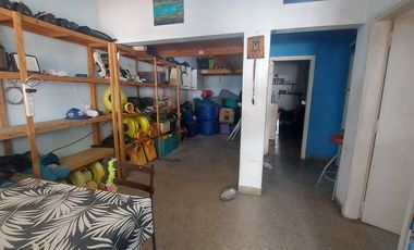 CASA A REFACCIONAR CON GRAN TERRENO LIBRE