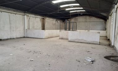 ALQUILER AMPLIO GALPON DEPOSITO BARRIO SAN VICENTE