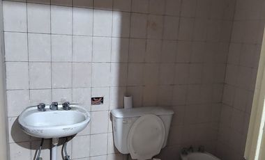 ALQUILER AMPLIO GALPON DEPOSITO BARRIO SAN VICENTE