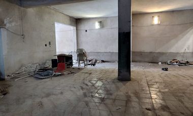 ALQUILER AMPLIO GALPON DEPOSITO BARRIO SAN VICENTE