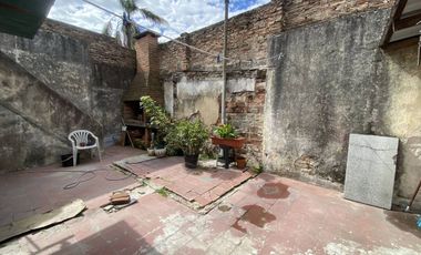 CASA 3 AMB CON LOCAL, GARAJE, PATIO Y TERRAZA