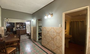 CASA 3 AMB CON LOCAL, GARAJE, PATIO Y TERRAZA