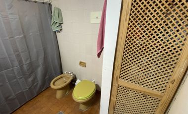 CASA 3 AMB CON LOCAL, GARAJE, PATIO Y TERRAZA