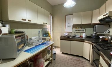 CASA 3 AMB CON LOCAL, GARAJE, PATIO Y TERRAZA