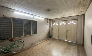 CASA 3 AMB CON LOCAL, GARAJE, PATIO Y TERRAZA