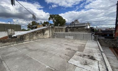 CASA 3 AMB CON LOCAL, GARAJE, PATIO Y TERRAZA