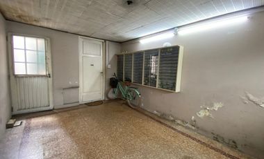 CASA 3 AMB CON LOCAL, GARAJE, PATIO Y TERRAZA