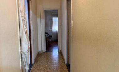 CASA EN VENTA C/AMPLIO FONDO Y QUINCHO-AVELLANEDA