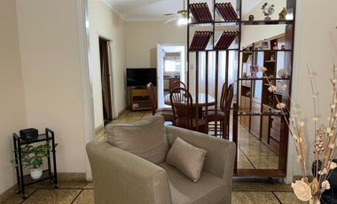 CASA EN VENTA C/AMPLIO FONDO Y QUINCHO-AVELLANEDA