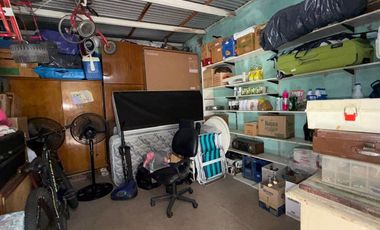 CASA EN VENTA C/AMPLIO FONDO Y QUINCHO-AVELLANEDA