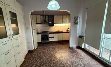 PH 3 AMB. TIPO CASA, CON ENTRADA INDEP CON TERRAZA