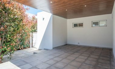 Casa con piscina en Barrio cerrado La Antonella