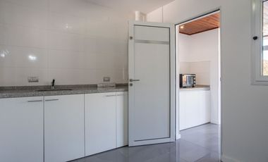 Casa con piscina en Barrio cerrado La Antonella