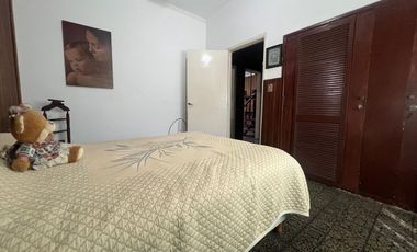 Casa en venta 4 amb cochera y jardin