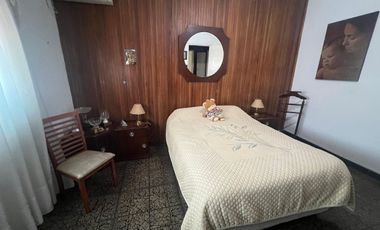 Casa en venta 4 amb cochera y jardin