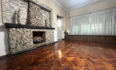 Casa en venta 4 amb cochera y jardin