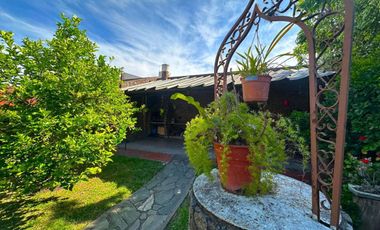 Casa en venta 4 amb cochera y jardin