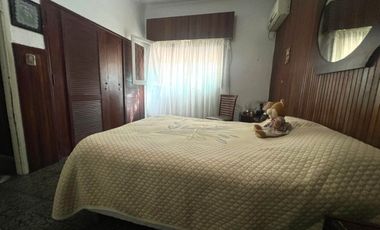 Casa en venta 4 amb cochera y jardin