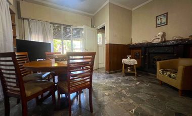 Casa en venta 4 amb cochera y jardin