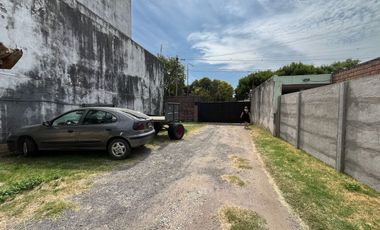 VENTA LOTE CON TECHO PARABÓLICO Y GALERÍA