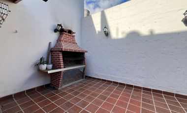 CASA 6 AMBIENTES VENTA SAN JUSTO