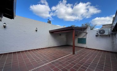 CASA 6 AMBIENTES VENTA SAN JUSTO