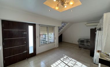 CASA 6 AMBIENTES VENTA SAN JUSTO