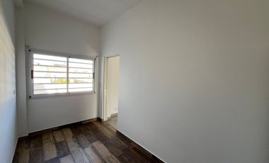 CASA 6 AMBIENTES VENTA SAN JUSTO