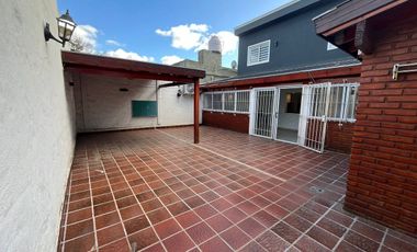 CASA 6 AMBIENTES VENTA SAN JUSTO