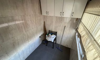 CASA 6 AMBIENTES VENTA SAN JUSTO