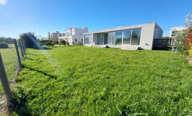 VENTA CASA BARRIO HARAS SANTA MARIA PERMUTA