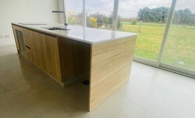 VENTA CASA BARRIO HARAS SANTA MARIA PERMUTA