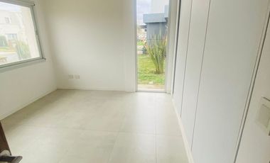 VENTA CASA BARRIO HARAS SANTA MARIA PERMUTA