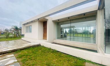 VENTA CASA BARRIO HARAS SANTA MARIA PERMUTA