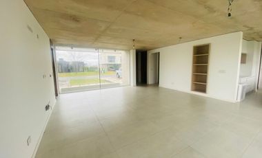 VENTA CASA BARRIO HARAS SANTA MARIA PERMUTA