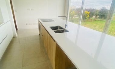 VENTA CASA BARRIO HARAS SANTA MARIA PERMUTA