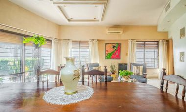 EN VENTA CASA 4 AMB CON PARQUE Y QUINCHO / 430mts