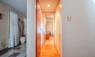 EN VENTA CASA 4 AMB CON PARQUE Y QUINCHO / 430mts