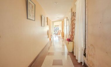 EN VENTA CASA 4 AMB CON PARQUE Y QUINCHO / 430mts