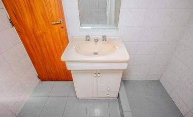 EN VENTA CASA 4 AMB CON PARQUE Y QUINCHO / 430mts