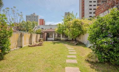 EN VENTA CASA 4 AMB CON PARQUE Y QUINCHO / 430mts