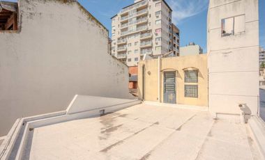 EN VENTA CASA 4 AMB CON PARQUE Y QUINCHO / 430mts