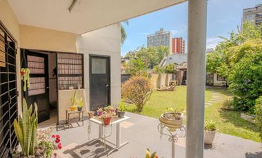 EN VENTA CASA 4 AMB CON PARQUE Y QUINCHO / 430mts