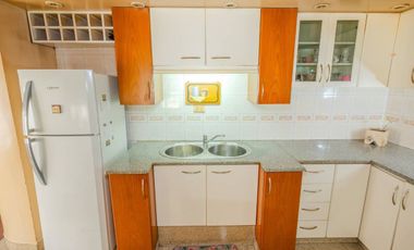 EN VENTA CASA 4 AMB CON PARQUE Y QUINCHO / 430mts