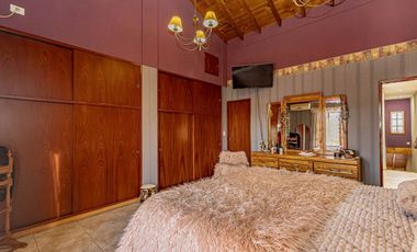 CASA LOTE PROPIO 5 AMBIENTES - JARDIN Y COCHERA