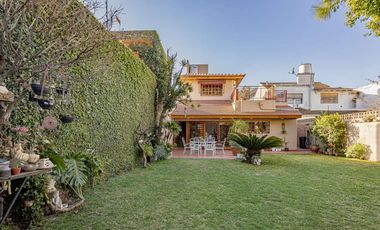 CASA LOTE PROPIO 5 AMBIENTES - JARDIN Y COCHERA